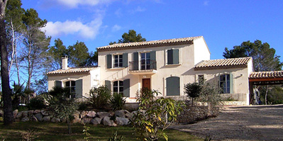 Voir nos réalisations de villas traditionnelles et contemporaines